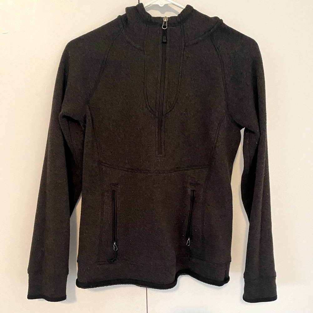 North Face pull-over hoodie